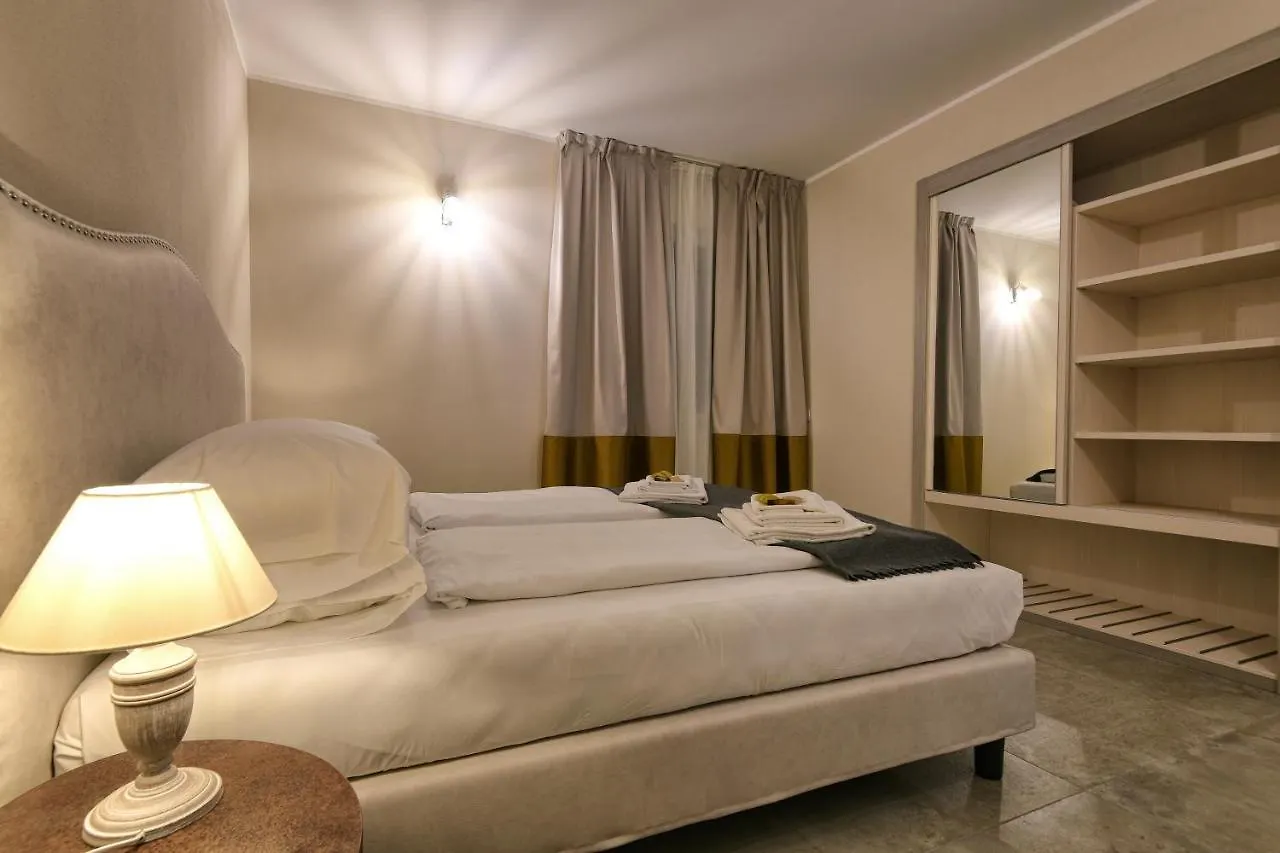 La Dolce Vita Relais - Hotel Gallo Tignale Apartment