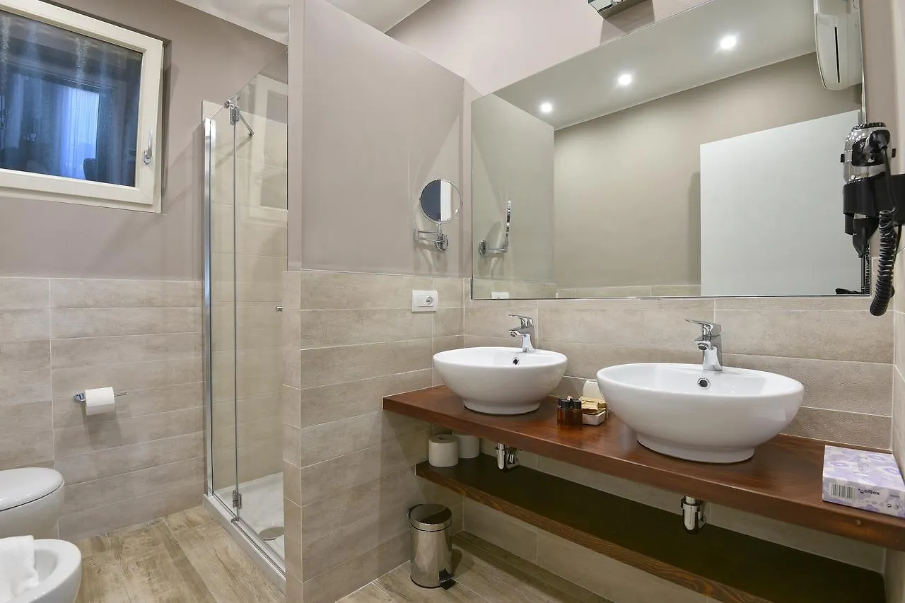 La Dolce Vita Relais - Hotel Gallo Tignale